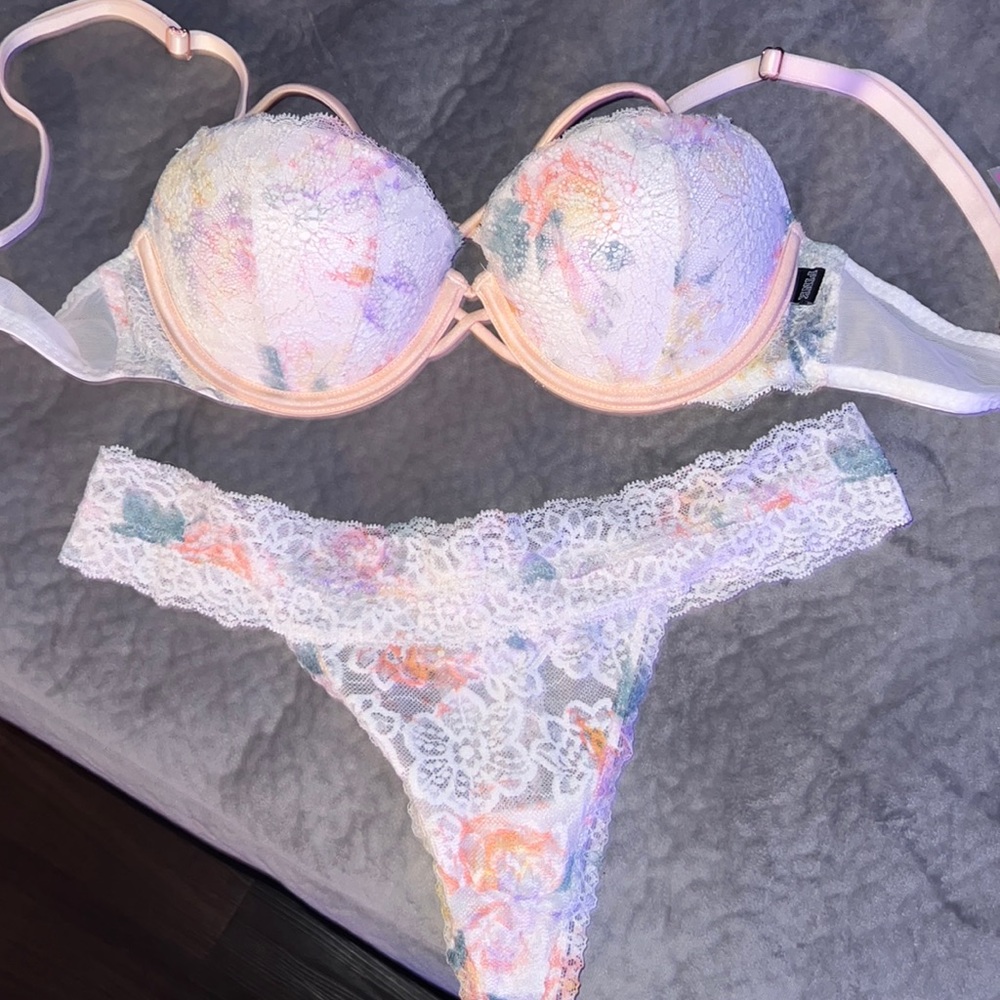 Bra and panty set